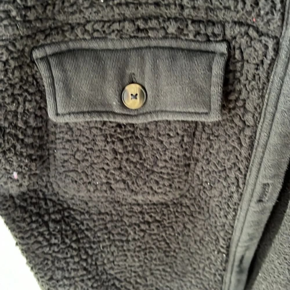 Shacket - Picture 4 of 6